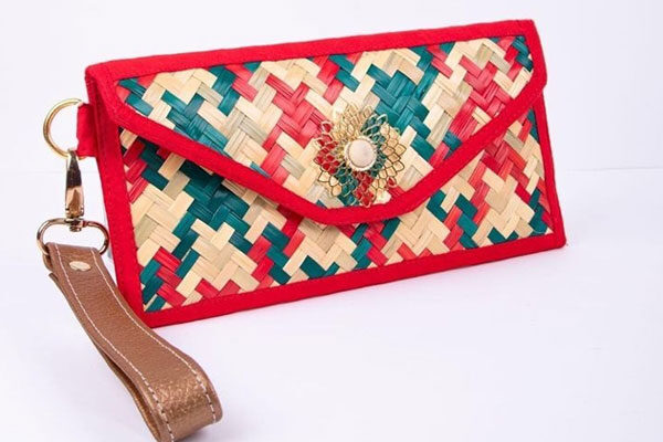 DOMPET